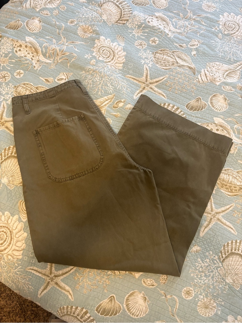 Le jeans Olive Green Casual Pants